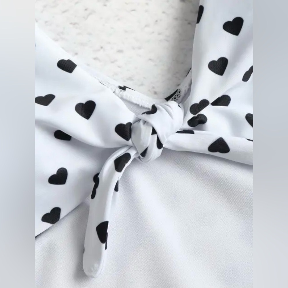 Cute women’s Black and white Heart print one piece monkini swimsuit Large L - Picture 9 of 9